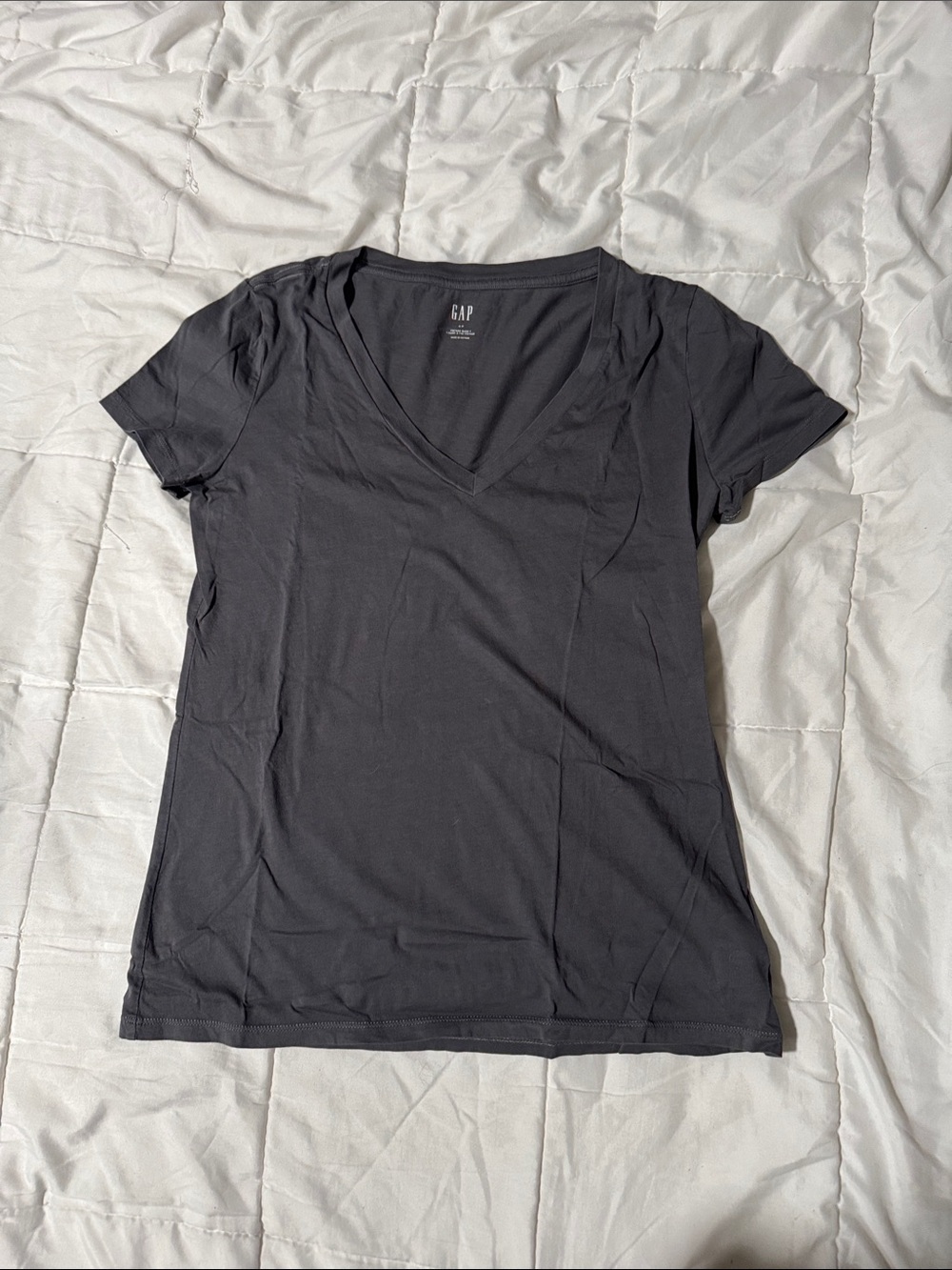GAP Women's Short Sleeve V-Neck Tee - Charcoal Gray